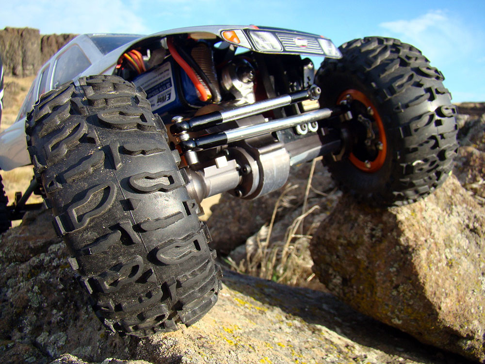 THE NEW RC4WD SUPER BULLY 2 AXLES IN USE AT SUDICS 2023 